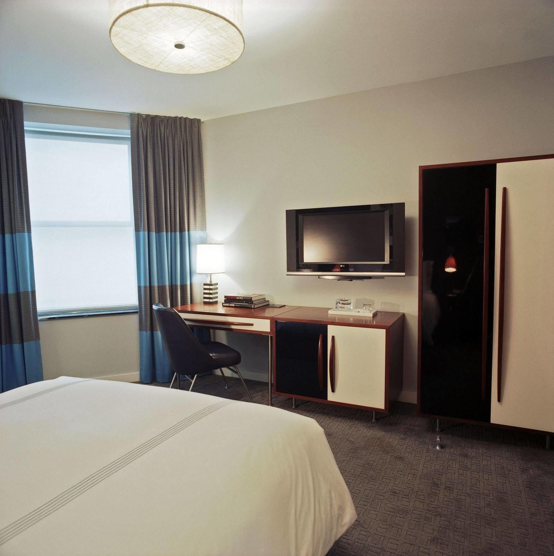 6 Columbus Central Park Hotel New York City Exterior photo