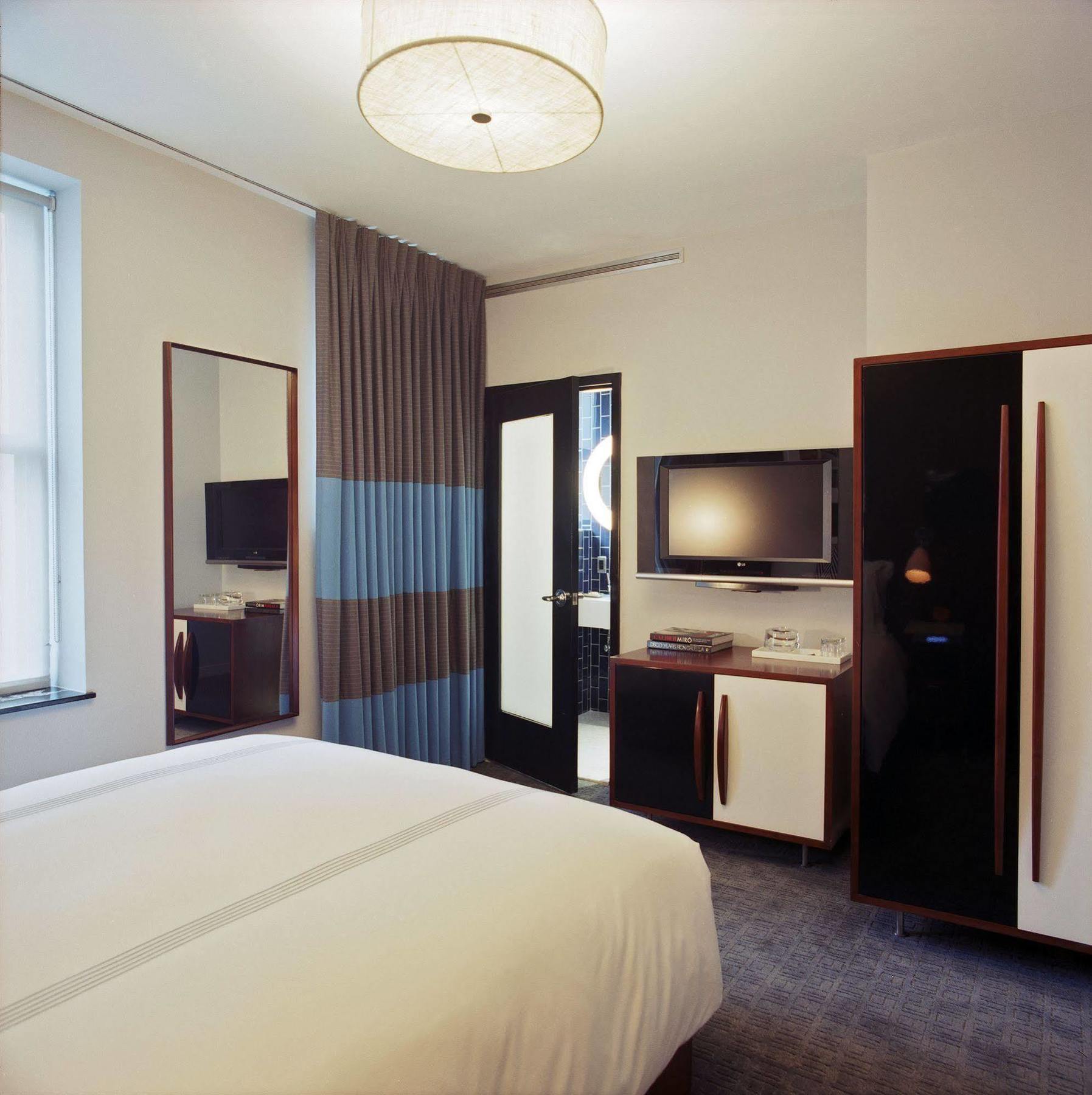 6 Columbus Central Park Hotel New York City Exterior photo