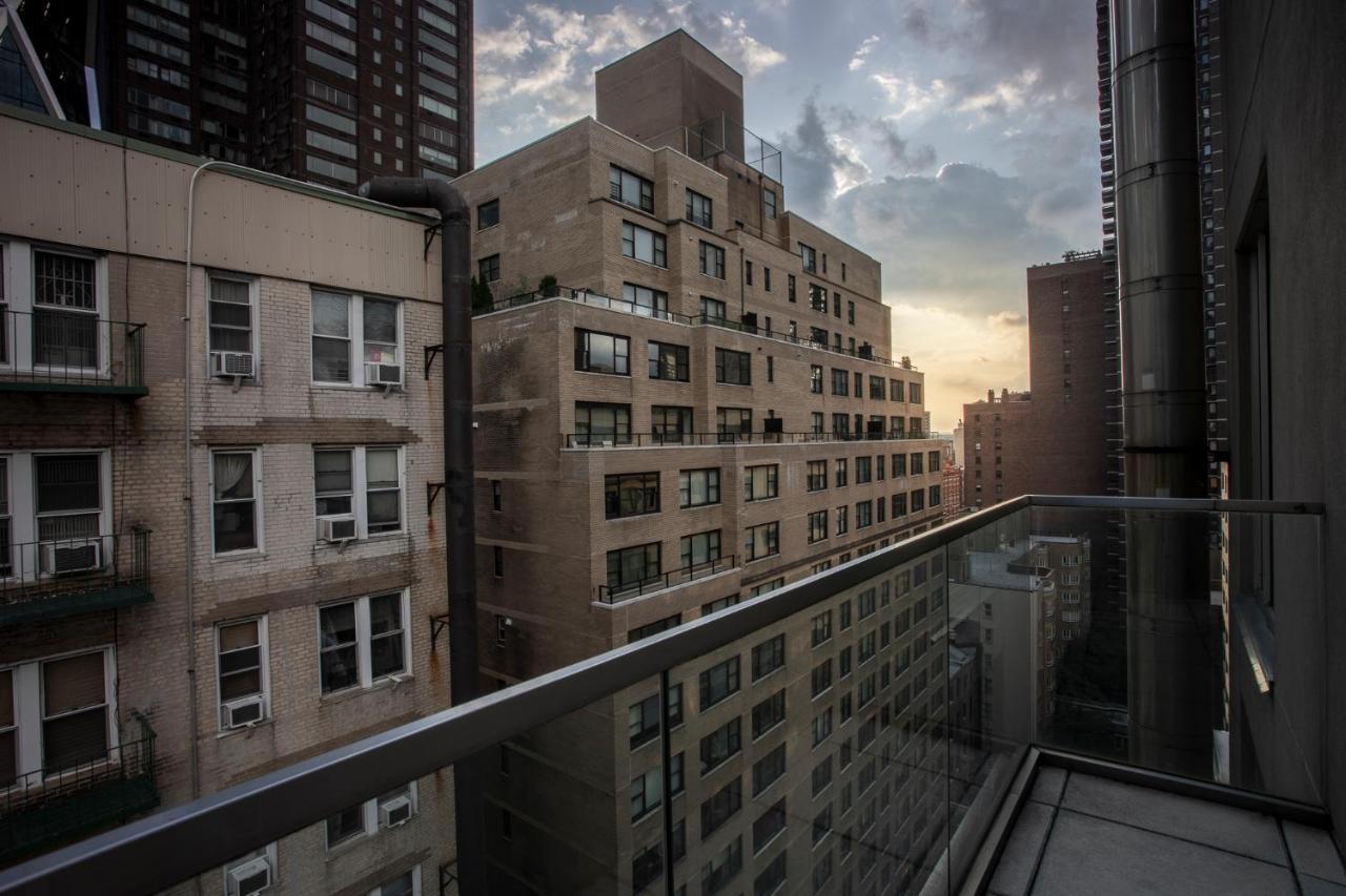 6 Columbus Central Park Hotel New York City Exterior photo